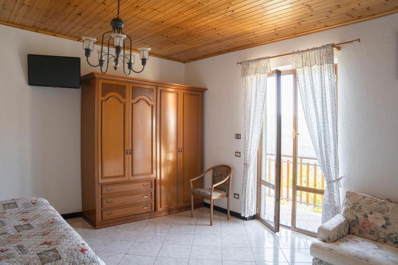 01234 - Agriturismo La Marpea, Esperienza In Mezzo Alla Natura E Al Cibo Tipico Italiano Terisso Exterior foto